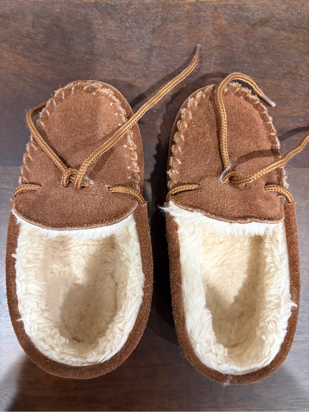 Lamo Kids Brown Faux-Suede One-Piece Slippers with Cream Lining